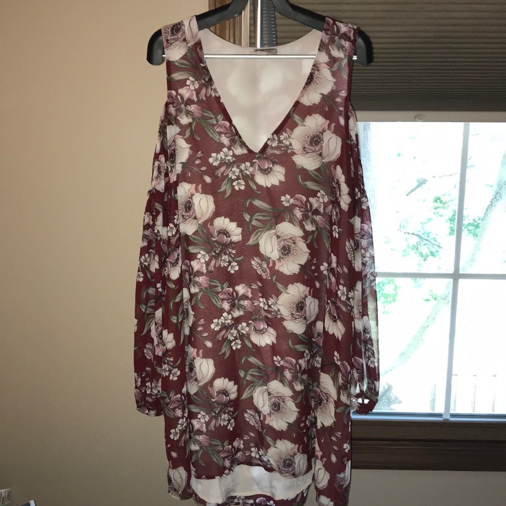 Forever 21 burgundy floral dress